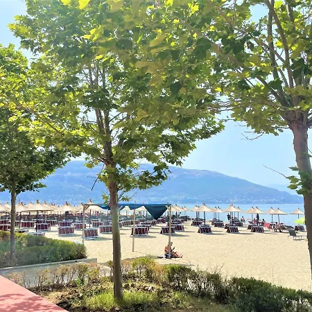 Sky & Sea Beachfront With Panoramic Terrace Apartman Vlora