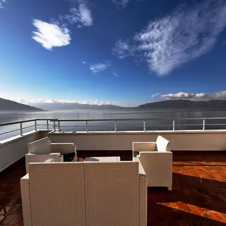 Sky & Sea Beachfront With Panoramic Terrace Apartman Vlora
