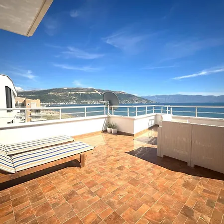 Sky & Sea Beachfront With Panoramic Terrace *