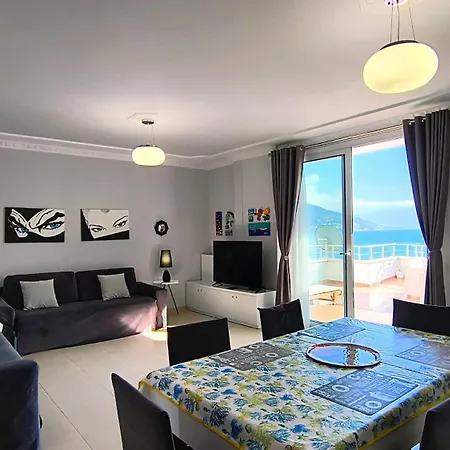 Sky & Sea Beachfront With Panoramic Terrace Apartman *