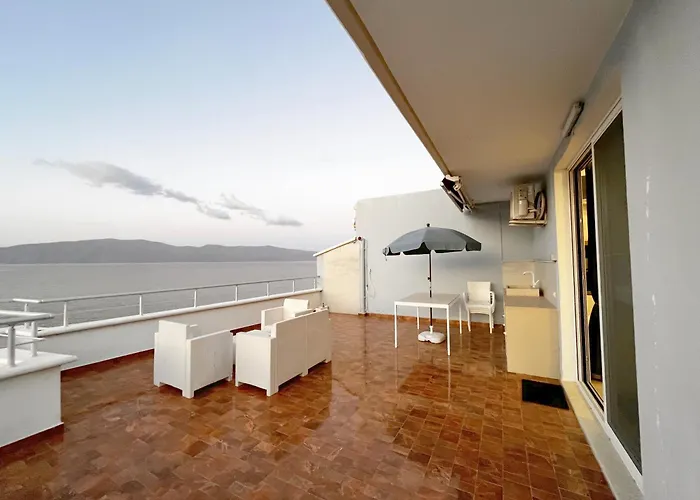 Sky & Sea Viewing Appartamento