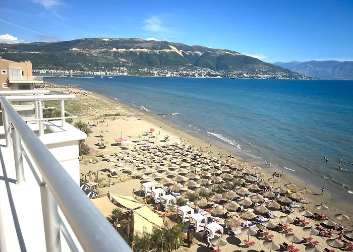 Sky & Sea Viewing Appartamento Vlorë