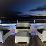 Sky & Sea Beachfront With Panoramic Terrace *