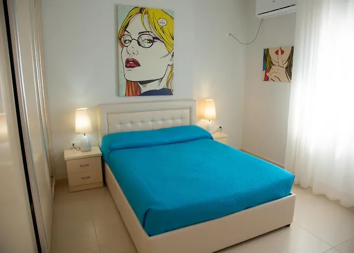 Sky & Sea Beachfront With Panoramic Terrace Apartment *